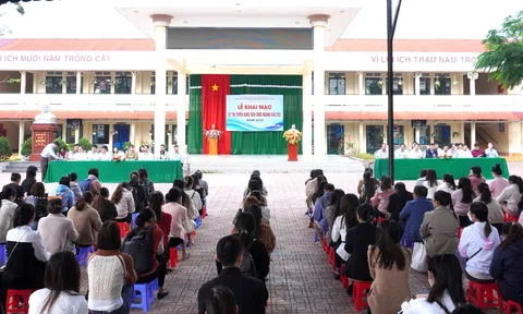 Chấm dứt hợp đồng với 13 giáo viên, viên chức; chuyển hồ sơ sang cơ quan Công an điều tra, xử lý