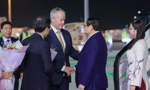 Thủ tướng Phạm Minh Chính tới Melbourne, bắt đầu tham dự Hội nghị Cấp cao ASEAN – Australia và thăm chính thức Australia