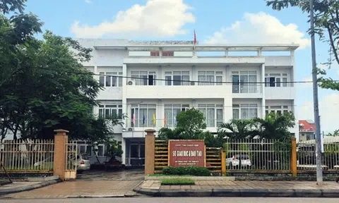 Cơ quan điều tra tiếp nhận hồ sơ thông tin sai phạm đấu thầu mua sắm thiết bị dạy học