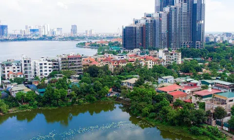 Ngân hàng rao bán thửa đất gần 150m2 quận Tây Hồ, giá 46 tỷ đồng