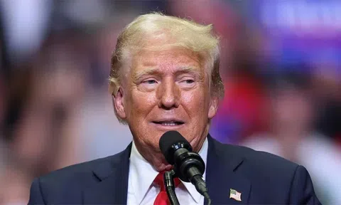 Ông Trump cho rằng đánh bại bà Harris dễ hơn ông Biden