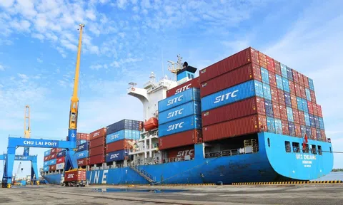 Xuất khẩu hàng hóa Việt Nam sang Singapore tăng trưởng vượt bậc