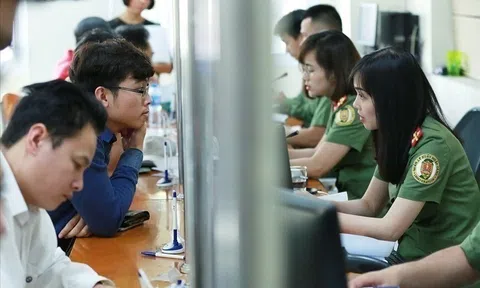 Một số vấn đề lý luận và thực tiễn về trách nhiệm của lượng Công an cấp cơ sở đối với công tác quản lý nhà nước về cư trú