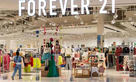 Forever 21 nộp đơn xin phá sản: Vì sao thương hiệu thời trang giá rẻ đình đám sụp đổ?