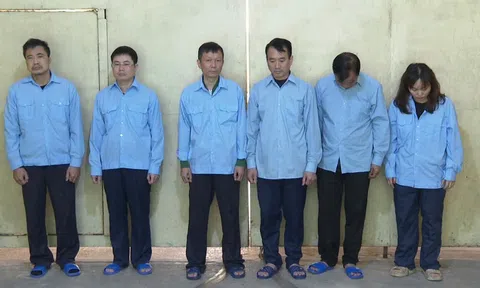 Bắt giữ nhóm cán bộ nhận hối lộ để bỏ qua sai phạm trong quản lý trật tự xây dựng tại quận Hoàng Mai