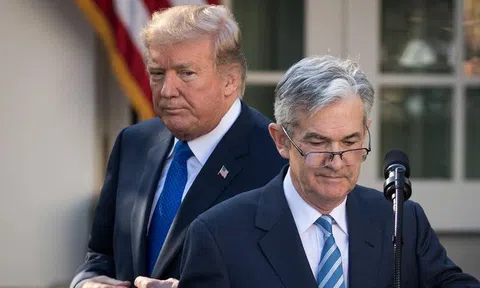 Tổng thống Trump kêu gọi Fed cắt giảm lãi suất để hỗ trợ nền kinh tế thích ứng với thuế quan