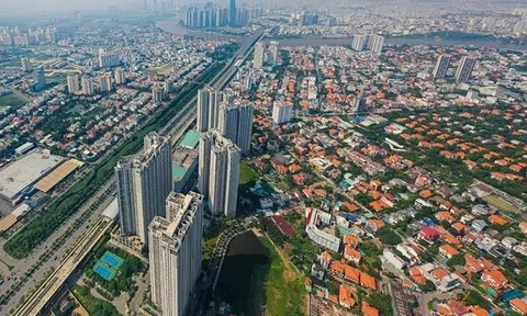 Tạm ngừng trình đề án sáp nhập huyện, xã theo tiêu chí cũ