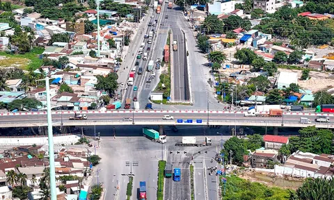 Giá đền bù khi thu hồi đất để làm đường năm 2025 được quy định thế nào?
