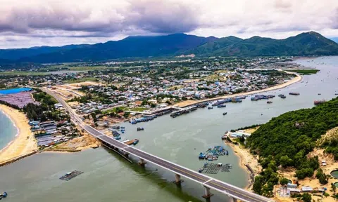 Thông tin mới về dự án khu nghỉ dưỡng cao cấp và siêu du thuyền tại Bình Định