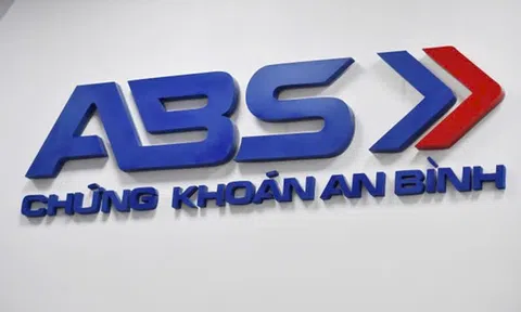 Công ty chứng khoán trong hệ sinh thái ABBank bị phạt hơn 412 triệu đồng, lãnh đạo đồng loạt xin từ nhiệm