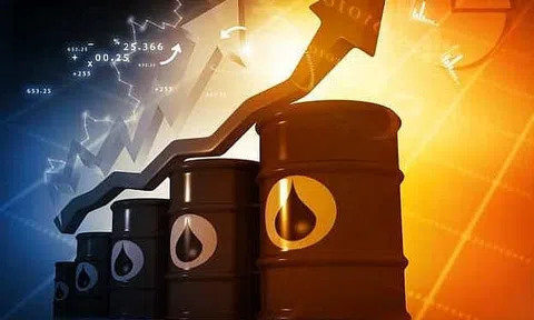 Giá dầu tăng mạnh, tín dụng tư nhân rạn nứt: Những tín hiệu gợi nhớ trước khủng hoảng 2008