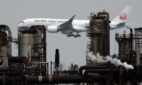 Thị trường năng lượng toàn cầu bên bờ vực thảm họa