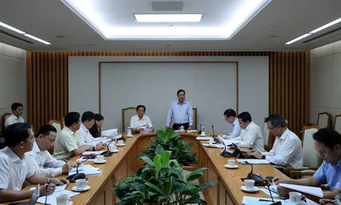 Hai Phó Thủ tướng chỉ đạo xử lý dứt điểm khó khăn, vướng mắc trong giải phóng mặt bằng các dự án phục vụ APEC 2027