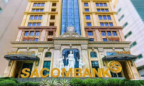 Sacombank báo lãi 6 tháng giảm gần 50%