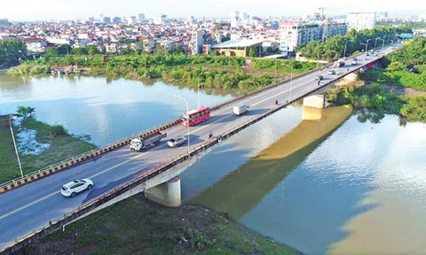 Xem xét đầu tư mở rộng một số cầu trên tuyến cao tốc Hà Nội-Bắc Giang