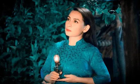 Ca sĩ Phi Nhung qua đời vì COVID-19