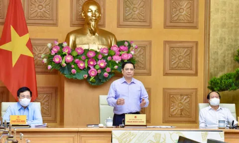Thủ tướng phê bình nghiêm khắc những nơi chậm trễ, đốc thúc giải ngân khoản vốn 250 nghìn tỷ đồng