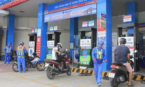 Chính phủ ban hành Nghị định thay đổi công thức tính giá cơ sở xăng dầu