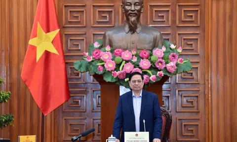Sản xuất bằng được thuốc và vaccine COVID-19 trong nước, bảo đảm an toàn, khoa học, hiệu quả và đúng pháp luật