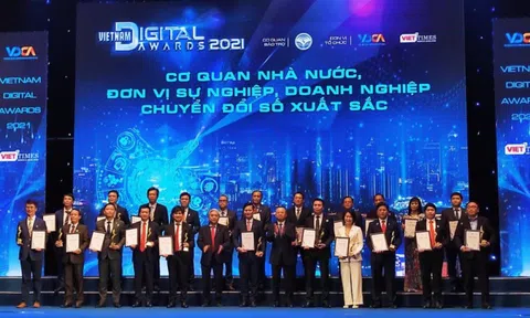 Vinh danh các giải pháp chuyển đổi số năm 2021