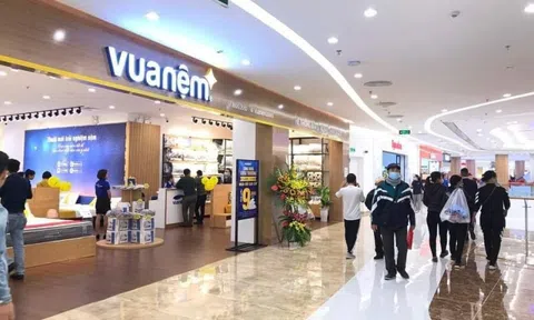 Vua Nệm chính thức xin lỗi sau ồn ào cởi trần quảng cáo trên tàu điện