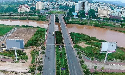 Kon Tum: Làm trái quy hoạch, vợ Bí thư Thành uỷ có đất 04 mặt tiền