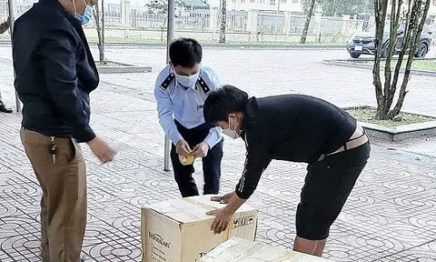 Hà Tĩnh: Phát hiện, bắt giữ nhiều bộ kit test COVID-19 không rõ nguồn gốc
