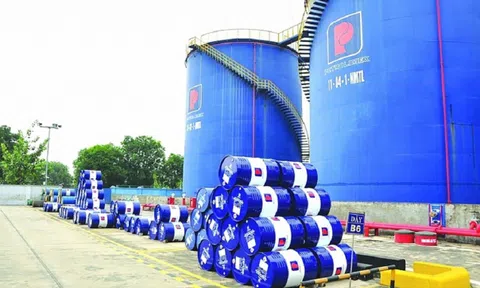 Giảm thuế xăng dầu để hỗ trợ giá nguyên liệu đầu vào sản xuất