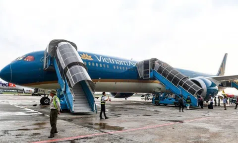 Khách qua cảng hàng không sẽ cán mốc 100 triệu trong năm 2022