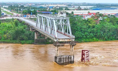 Đề xuất chỉ định thầu rút gọn xây cầu Phong Châu mới