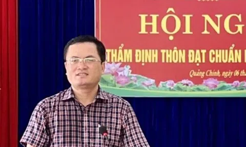 Bắt 2 Phó Chủ tịch huyện