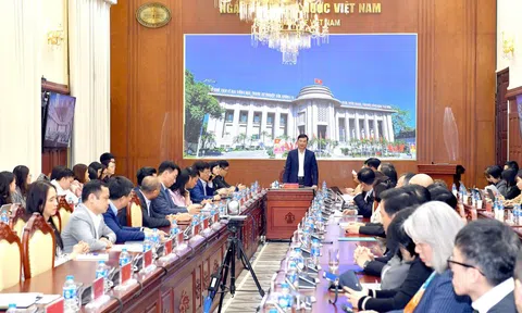 Ngân hàng đồng loạt giảm lãi suất, kịp thời hỗ trợ nền kinh tế