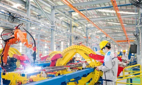 Phát triển công nghiệp ô tô Việt – Câu chuyện tự lực, tự cường từ Kim Long Motor Huế