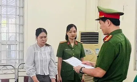 Nữ kế toán bị khởi tố vì “Mua bán trái phép hóa đơn”