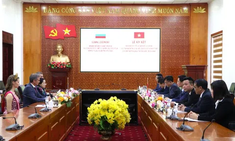 Lai Châu – Kazanlak (Bulgaria) thiết lập quan hệ hợp tác hữu nghị