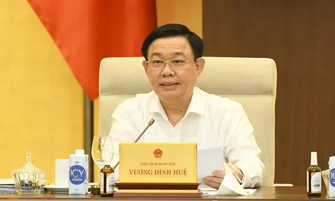Chủ tịch Quốc hội: Tại sao chi thường xuyên không giảm sau khi sáp nhập huyện, xã?