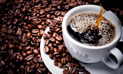 Uống cà phê và trà có thể giảm đột quỵ và sa sút trí tuệ