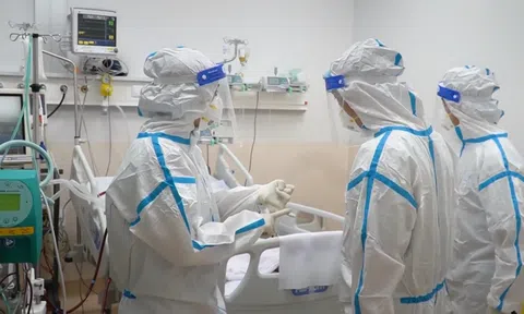 Chuyển từ kiểm soát ca nhiễm sang kiểm soát ca nhập viện, tử vong do COVID-19
