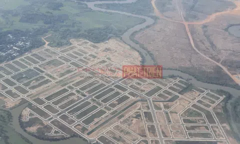 Chặn “sốt đất ảo”: Cần xem xét đưa việc phân lô, bán nền vào luật