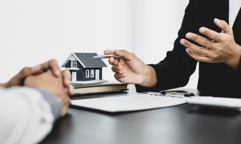 Chiến lược tạo ra thu nhập từ nhà đang ở là gì?
