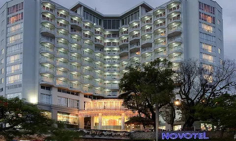 Chủ khách sạn Novotel Sai Gon Centre thua lỗ triền miên, rút khỏi dự án "đất vàng" quận 1