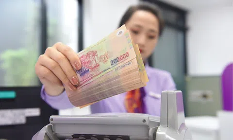 Lãnh đạo doanh nghiệp hé lộ nguyên do tắc nghẽn dòng tiền, ngân hàng có tiền nhưng khách không thể vay