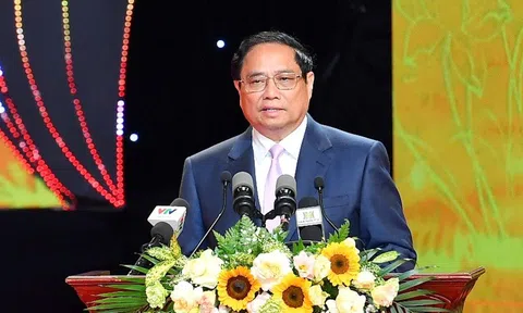 Xây dựng Hà Nội ngang tầm thủ đô các nước phát triển, cùng cả nước bước vào kỷ nguyên vươn mình của dân tộc*