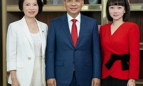 Lần đầu tiên VIỆT NAM xuất hiện “gia đình tỷ phú” USD