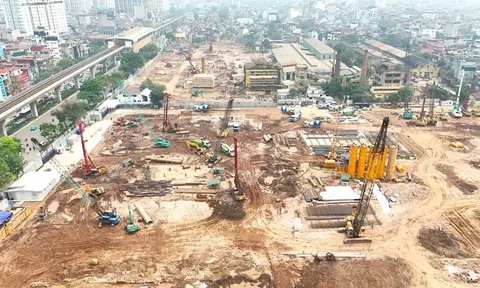 Cảnh báo "khủng hoảng thừa" căn hộ cao cấp