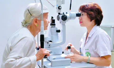 Thước đo chế độ hay khẩu hiệu nhất thời?