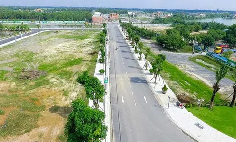 Lỡ sa chân vào đất nền tỉnh, nên cắt lỗ hay tiếp tục chờ đợi?