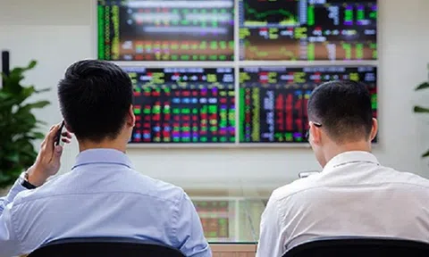 VN-Index lên mức 1.216,1 điểm, cao nhất lịch sử 20 năm