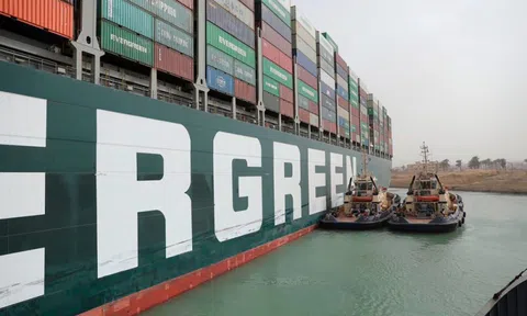 Ai Cập giải cứu thành công siêu tàu Ever Given kẹt ở kênh Suez