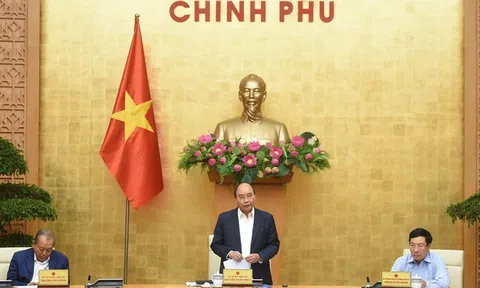 Thủ tướng yêu cầu nghiên cứu mở lại đường bay quốc tế, áp dụng "hộ chiếu vaccine"